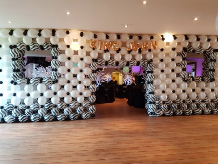 Balloon Structural wall - Prom balloon decorations