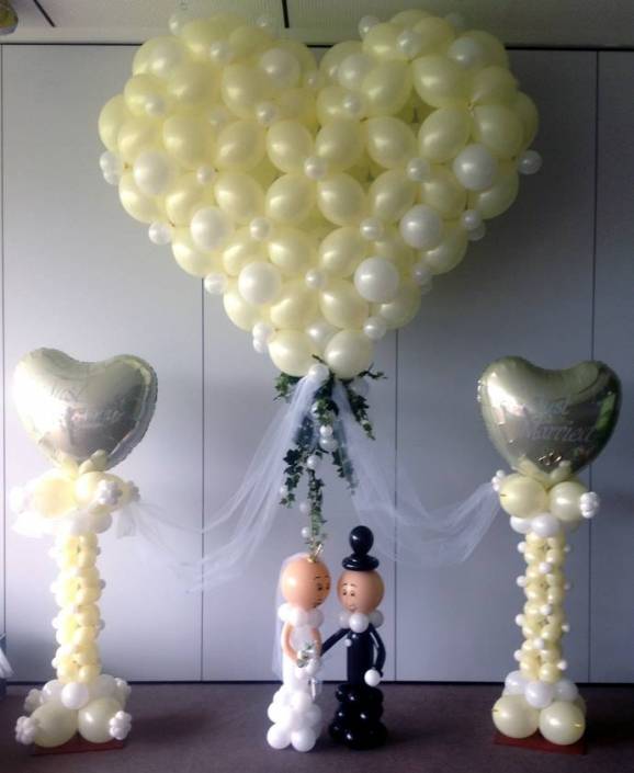 Puffed Heart balloon sculpture - Wedding balloons